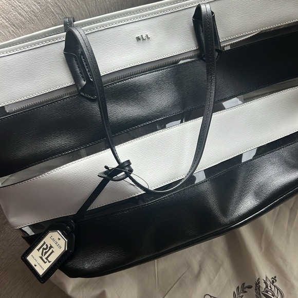 Ralph Lauren Handbags - Ralph Lauren Black Label classy elegant black & white tote.